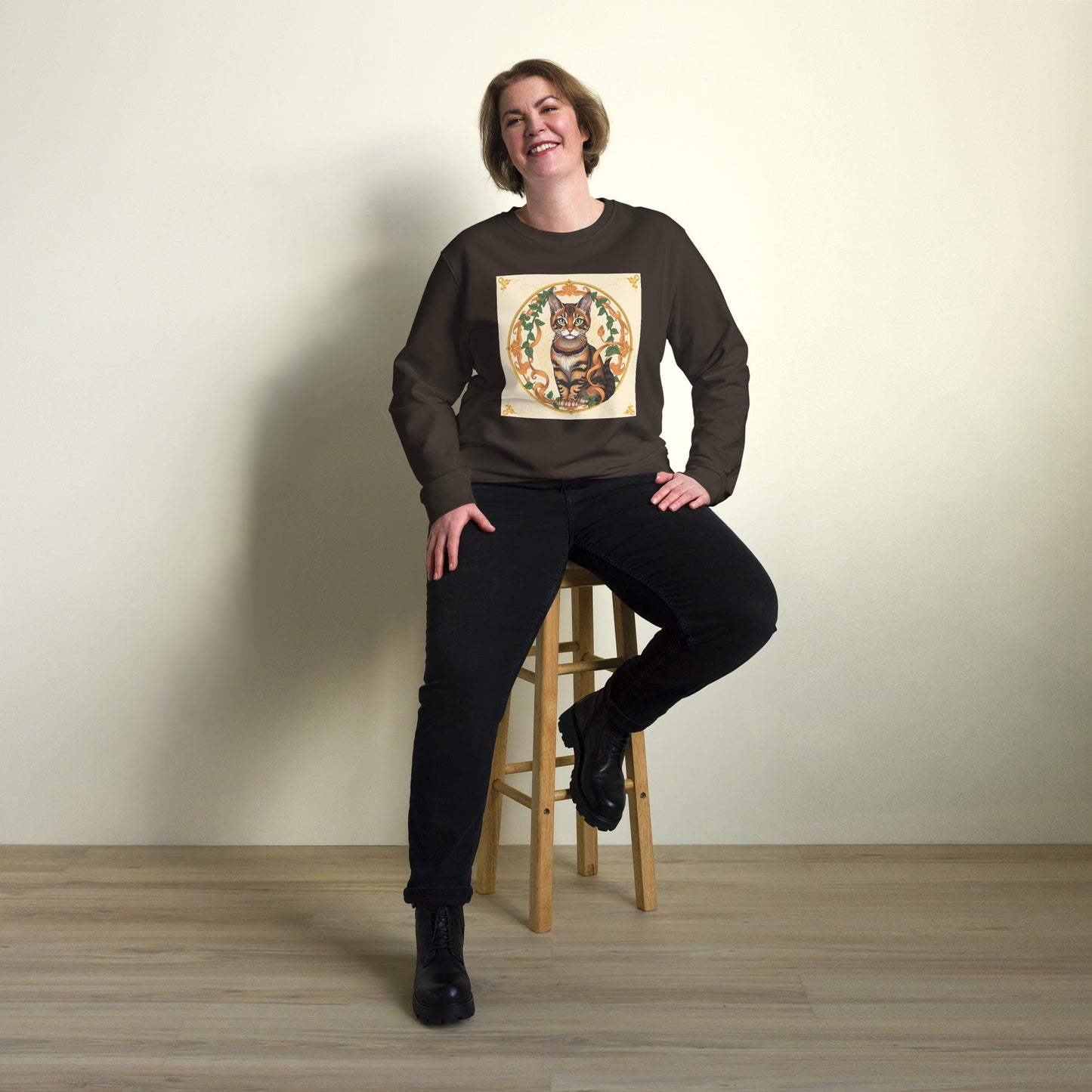 Regal Bengal Cat Art Nouveau Sweatshirt Golden Halo Retro Cat Apparel, Elegant Animal Lover Gift, Soft Vintage Aesthetic Pullover